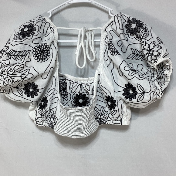 Free People medium Black and White Embroidered Blouse - Picture 5 of 13